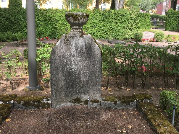 180721 okänd grav